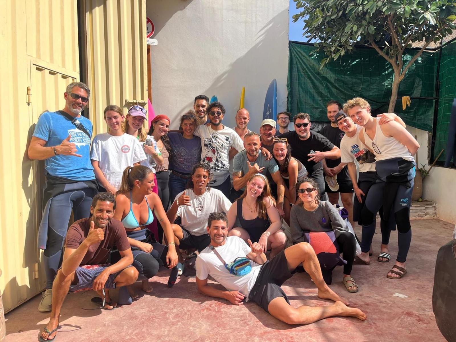 Jungle Surf House Hostel *